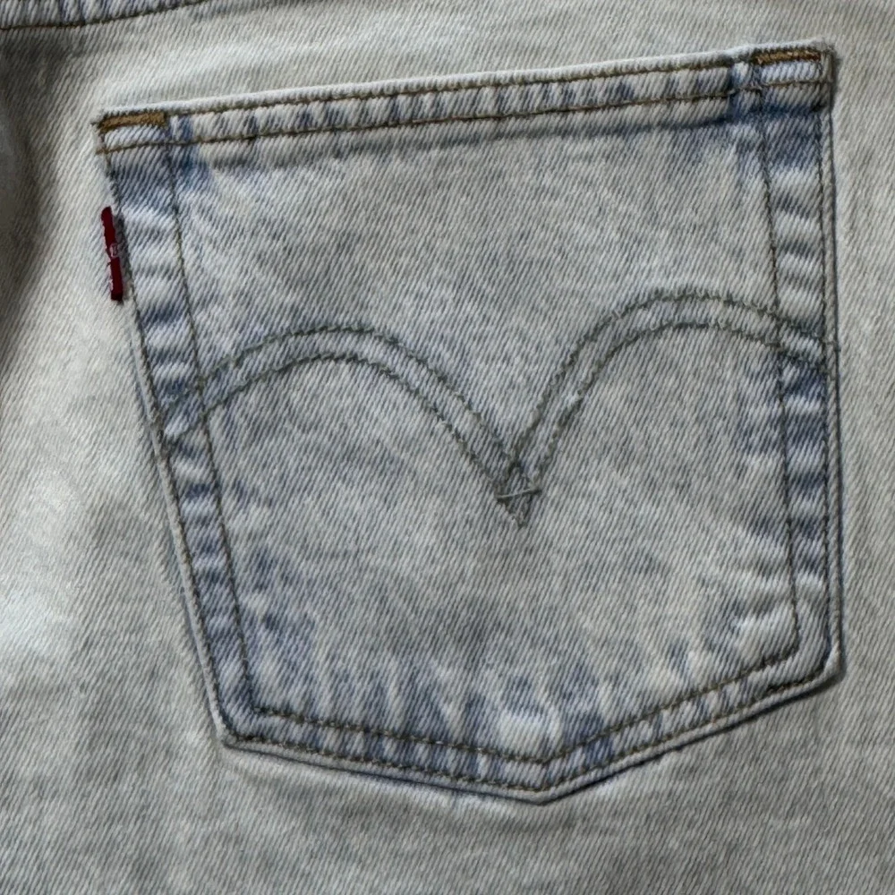 Levi's Premium Straight Leg Jeans Womens 30 Light Acid Wash Excellent Denim